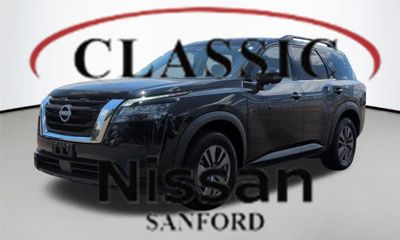 2024 Nissan Pathfinder SV