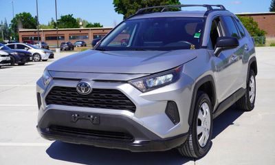 2019 Toyota RAV4 LE
