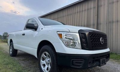 2019 Nissan Titan S