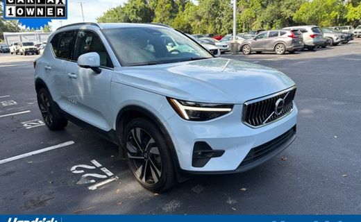 2024 Volvo XC40 Ultimate Bright