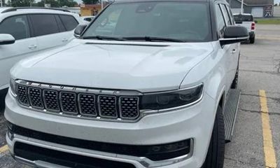 2024 Jeep Grand Wagoneer L Series III