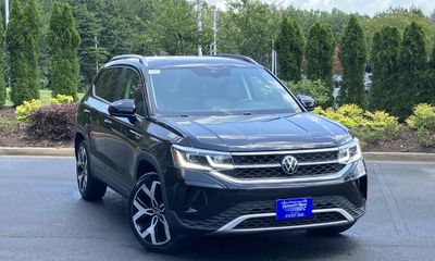 2023 Volkswagen Taos 4Motion SEL