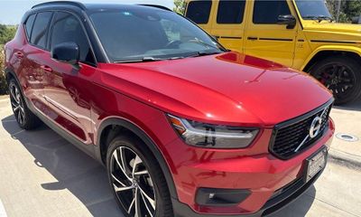2020 Volvo XC40 R Design