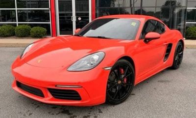 2018 Porsche 718 Cayman S