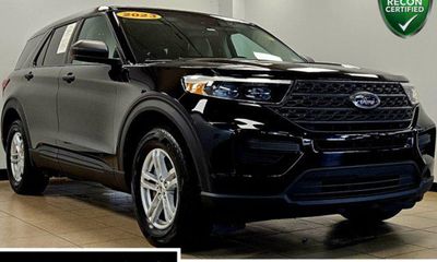 2023 Ford Explorer Base
