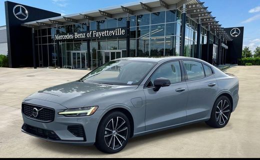 2024 Volvo S60 Plus Dark