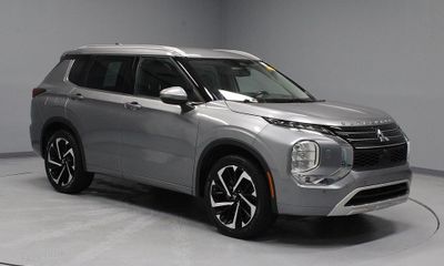 2023 Mitsubishi Outlander