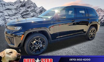 2026 Jeep Grand Cherokee Base Laredo