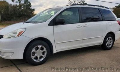2004 Toyota Sienna