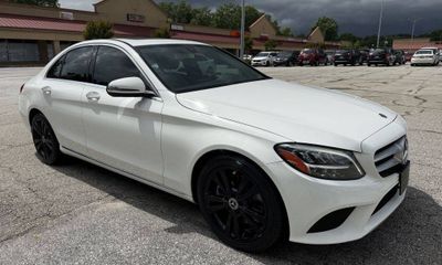 2019 Mercedes-Benz C-Class C300