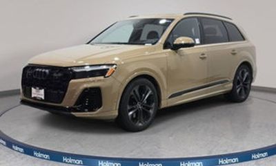 2025 Audi Q7 Quattro Premium