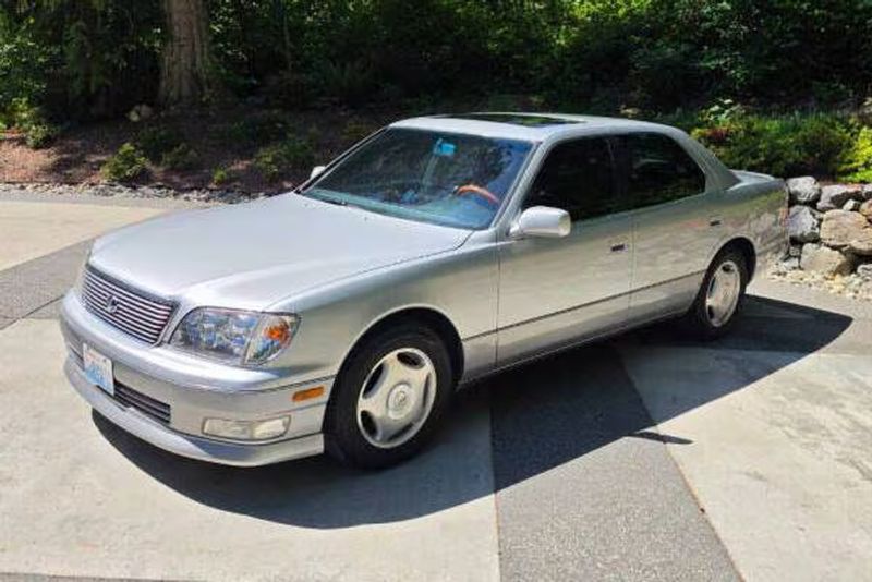 1998 Lexus LS — a typically priced live listing