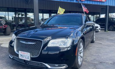 2015 Chrysler 300 300C Luxury Series