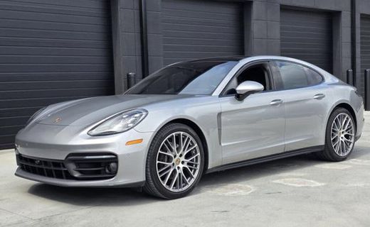 2023 Porsche Panamera