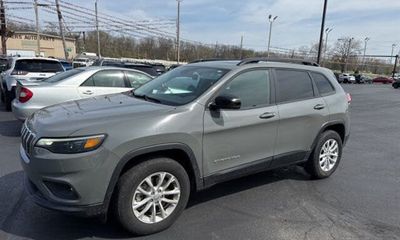 2022 Jeep Cherokee Latitude LUX