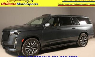 2021 Cadillac Escalade ESV Sport