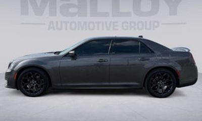 2022 Chrysler 300 Touring