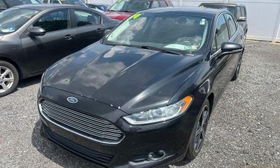 2014 Ford Fusion SE