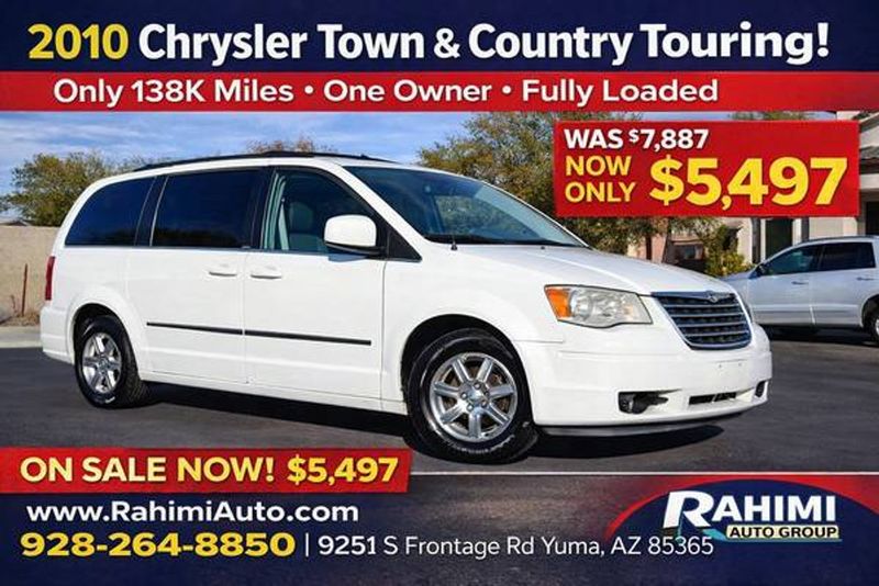 2009 Chrysler Town And Country — a typically priced live listing