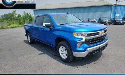 2023 Chevrolet Silverado LT