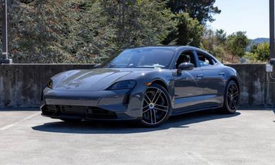 2025 Porsche Taycan Turbo S