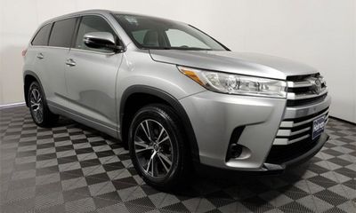 2017 Toyota Highlander LE Plus