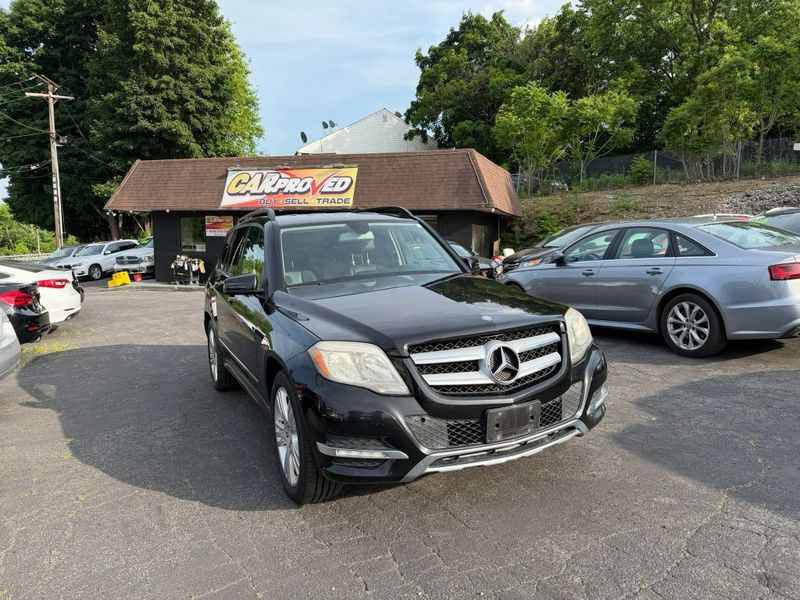 2013 Mercedes Benz Glk Class — a typically priced live listing