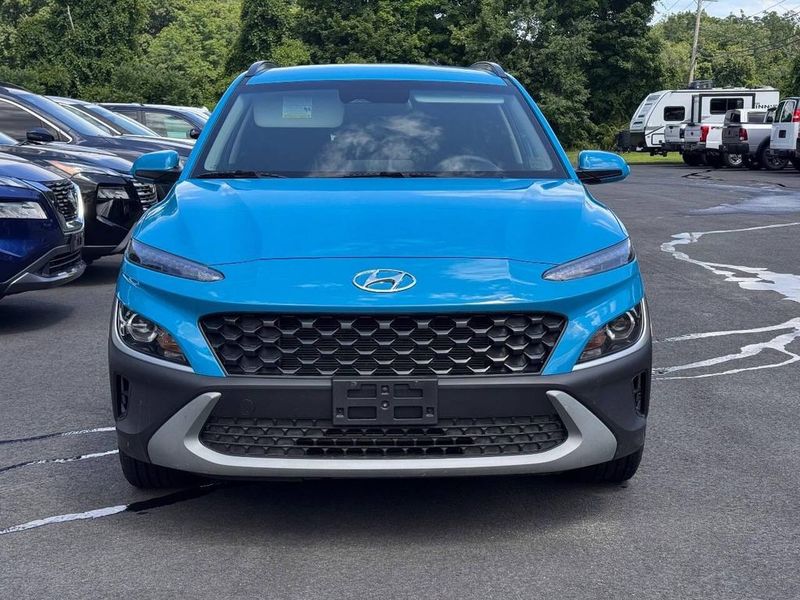 2022 Hyundai KONA — a typically priced live listing