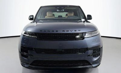 2026 Land Rover Range Sport P400 Dynamic SE