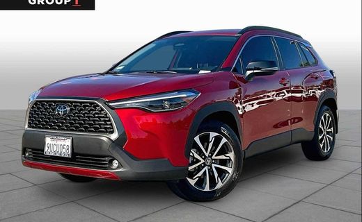 2025 Toyota Corolla Cross XLE
