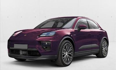 2025 Porsche Macan Turbo Electric