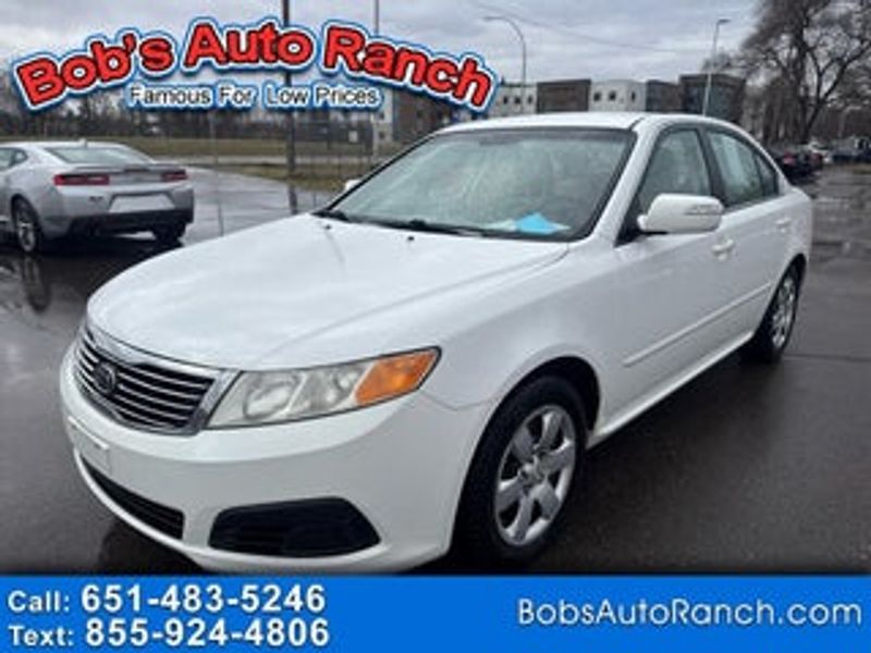 2010 Kia Optima — a typically priced live listing