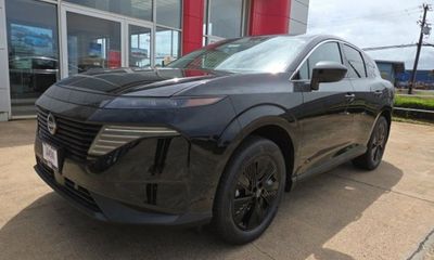 2025 Nissan Murano SV