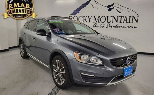 2018 Volvo V60CC Premier