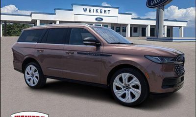 2025 Lincoln Navigator Black Label
