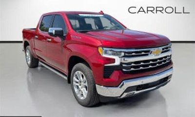 2025 Chevrolet Silverado Trail Boss Custom