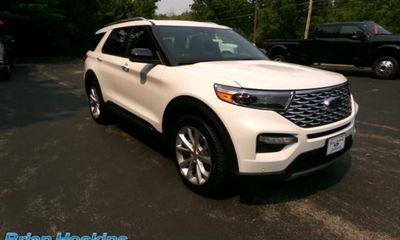 2023 Ford Explorer Platinum