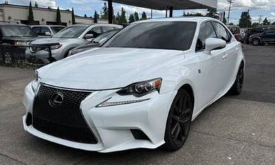2016 Lexus IS 300