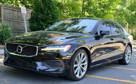 2020 Volvo S60 Momentum