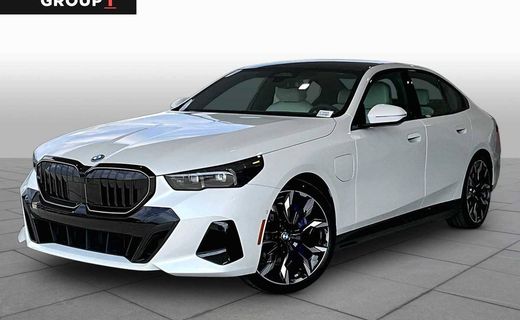 2027 BMW 550e xDrive