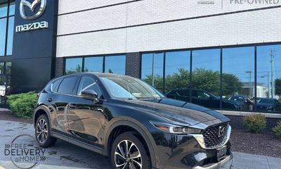 2023 Mazda CX-5 Premium Package