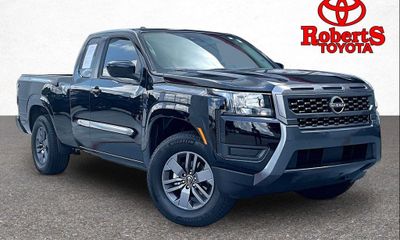 2025 Nissan Frontier SV