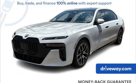 2026 BMW 740i