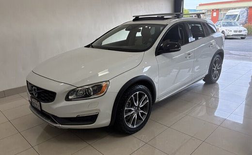 2016 Volvo V60CC SV35 Platinum