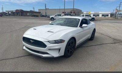 2019 Chevrolet Camaro 1LS 1LT