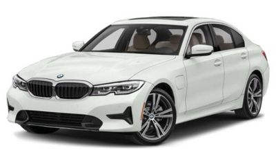 2021 BMW 330e Hybrid Plug