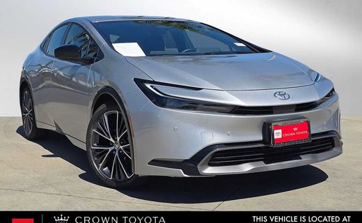 2025 Toyota Prius LE