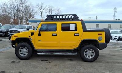 2005 Hummer H2 Base