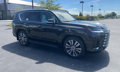 2026 Lexus LX 700H Luxury
