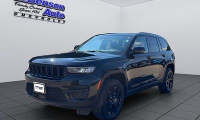 2024 Jeep Grand Cherokee Laredo